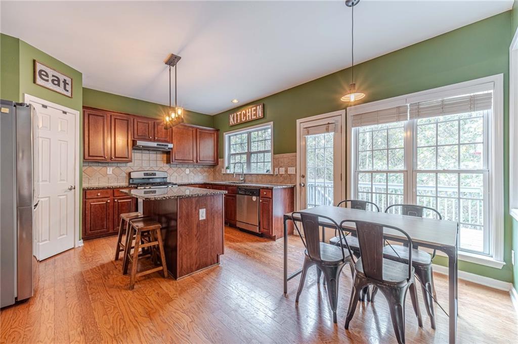 653 PRADA Court