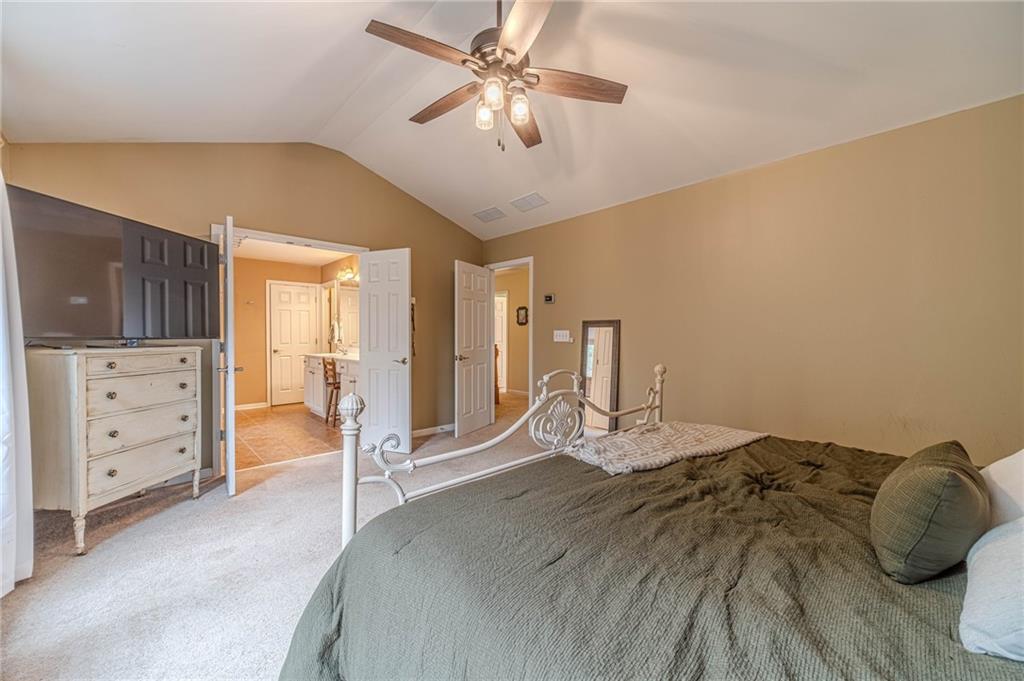 653 PRADA Court
