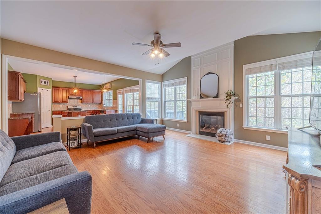 653 PRADA Court