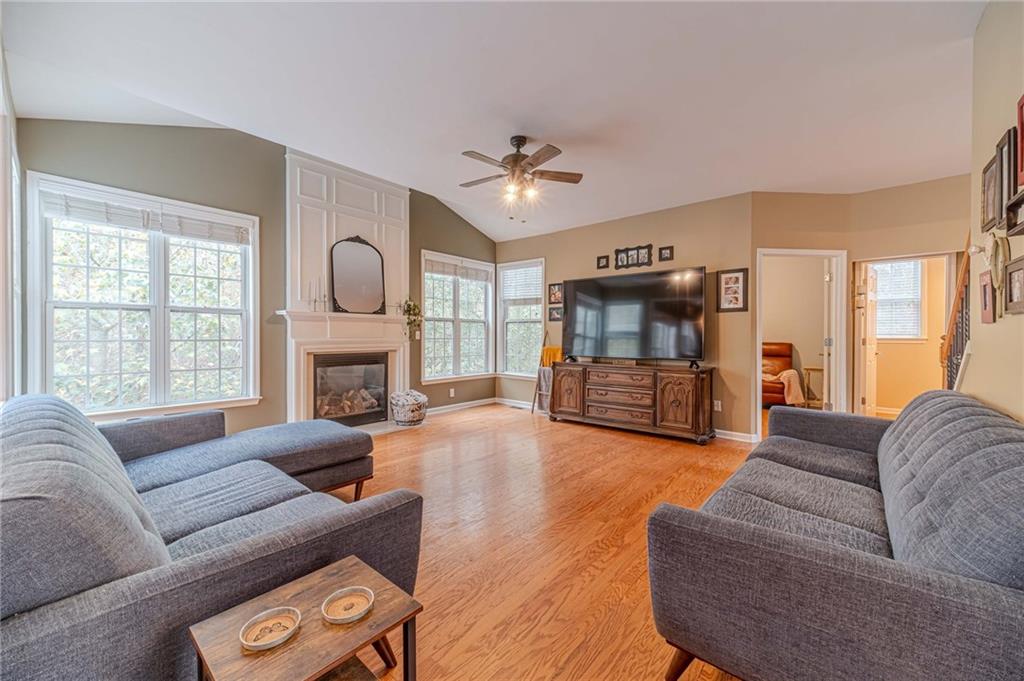 653 PRADA Court