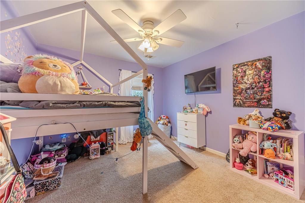 653 PRADA Court