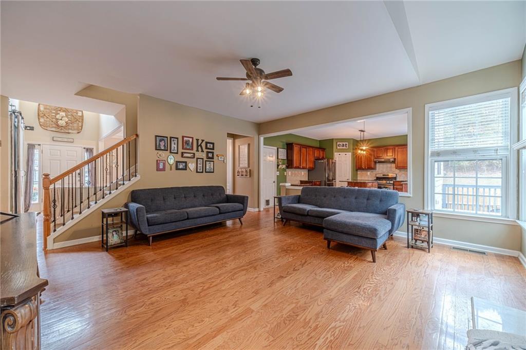 653 PRADA Court