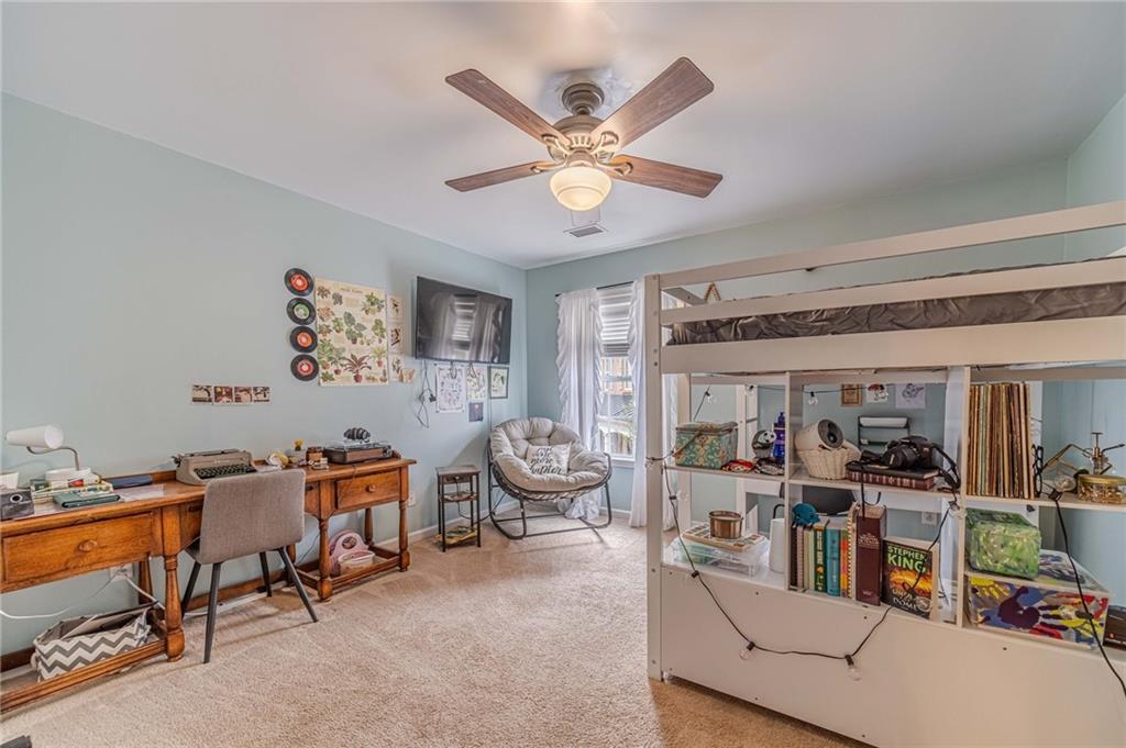 653 PRADA Court