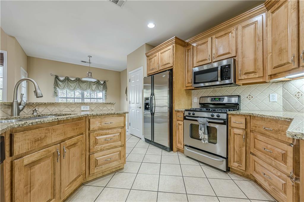 2121 Rock Court