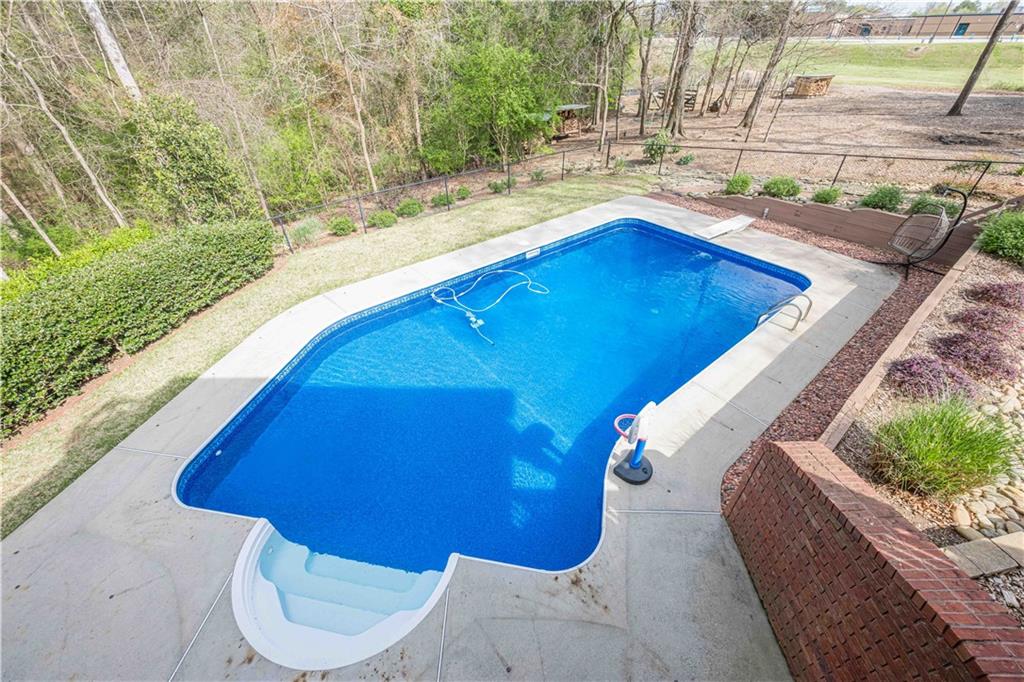 2121 Rock Court