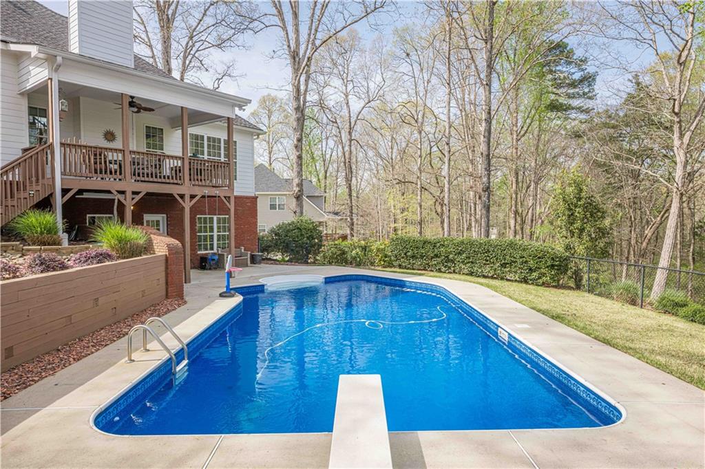 2121 Rock Court