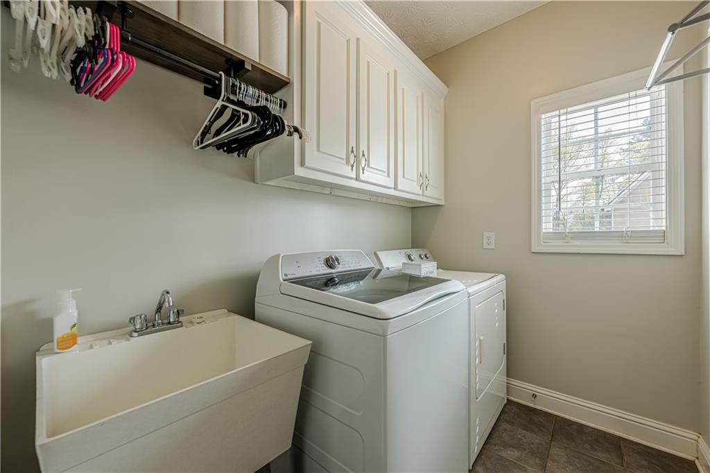 2121 Rock Court