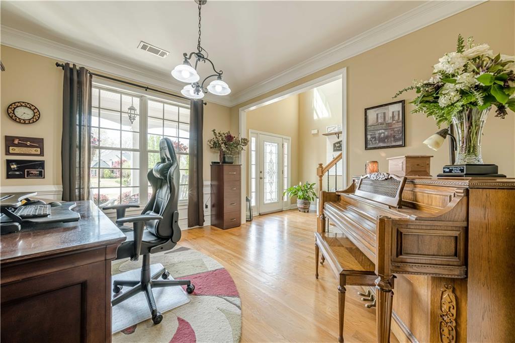 2121 Rock Court