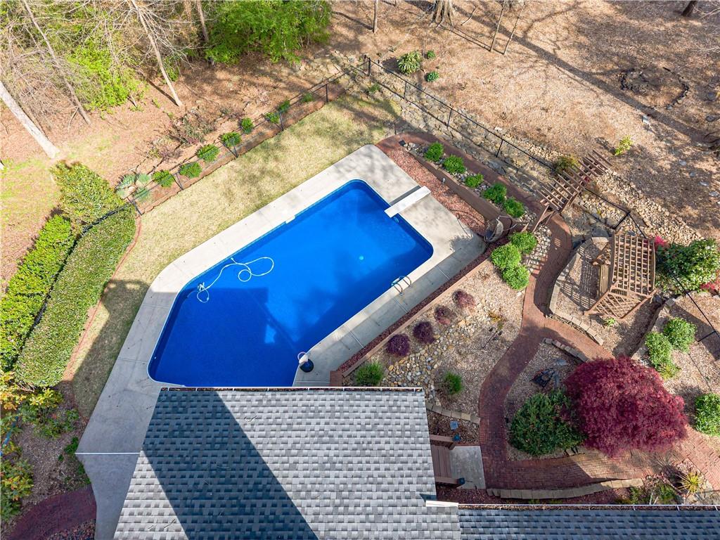 2121 Rock Court