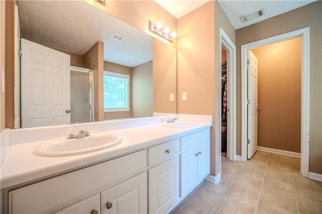 1611 SPRING HILL Court