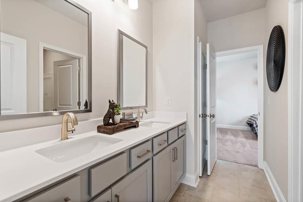 444 Kennington Walk