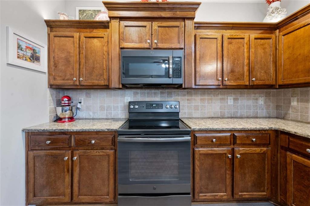 3677 Vine Springs Trace