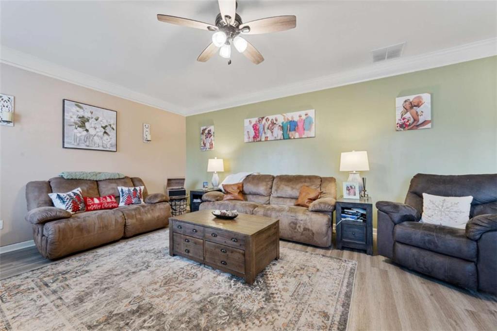 3677 Vine Springs Trace