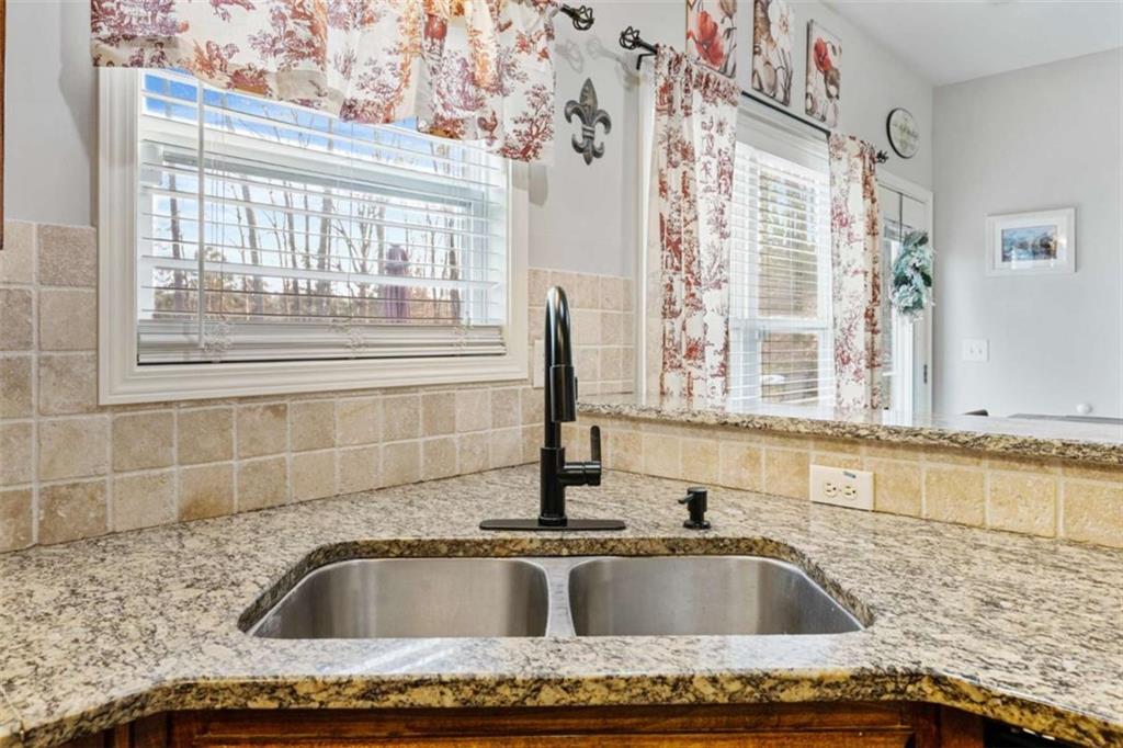 3677 Vine Springs Trace