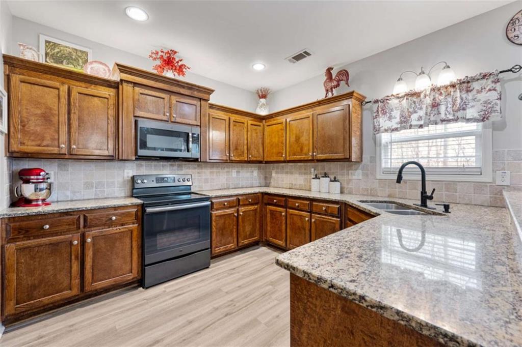 3677 Vine Springs Trace