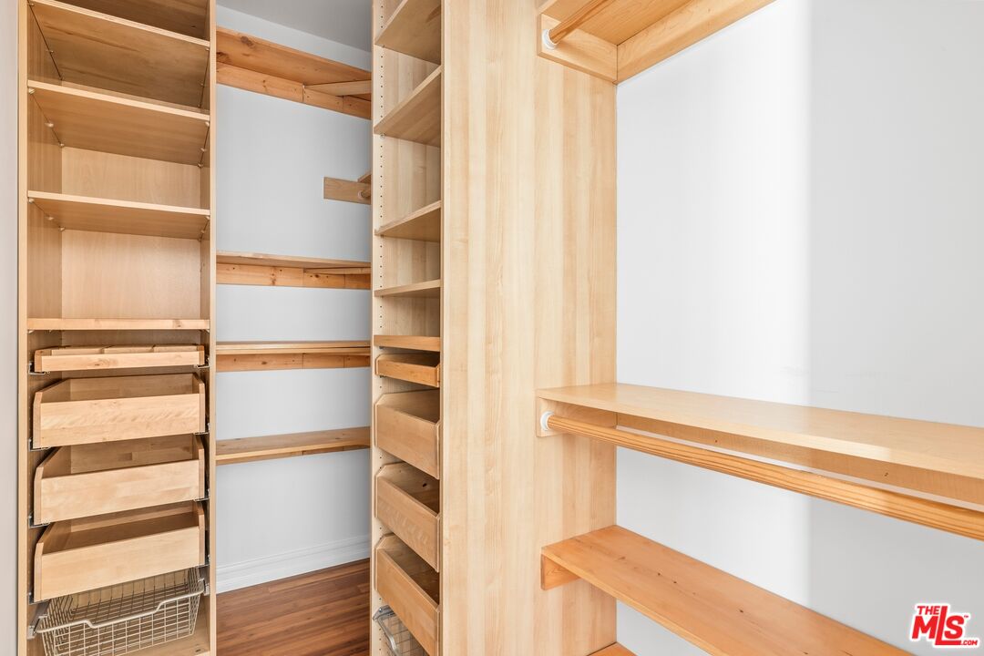 3509 Keystone Ave Unit: 101