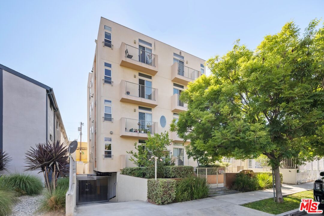3509 Keystone Ave Unit: 101