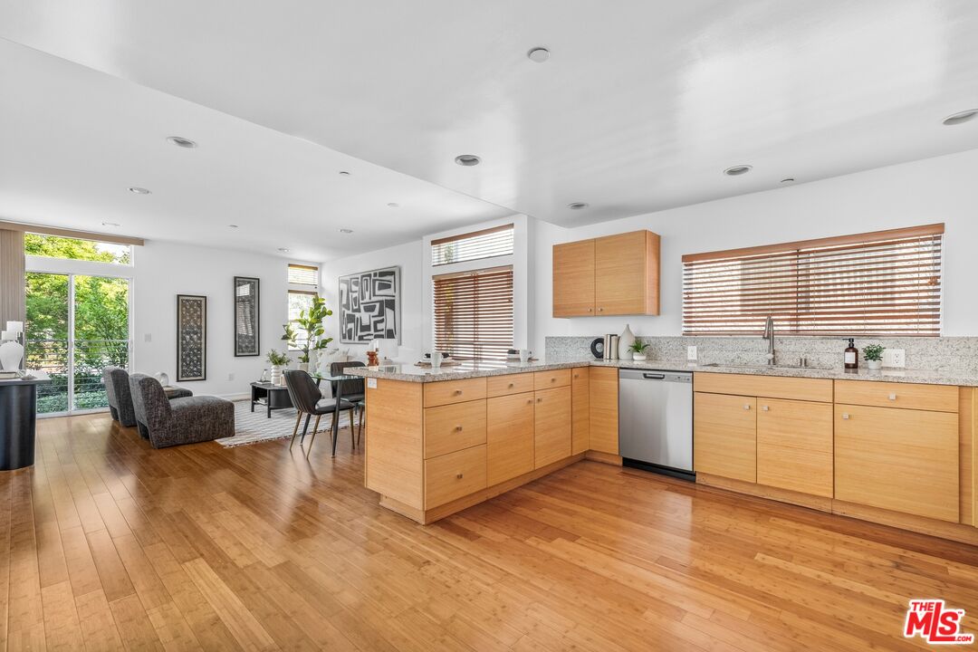 3509 Keystone Ave Unit: 101
