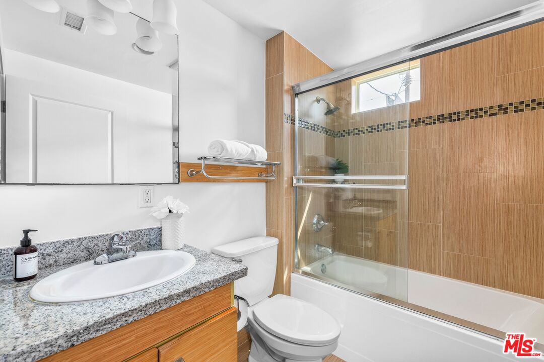 3509 Keystone Ave Unit: 101