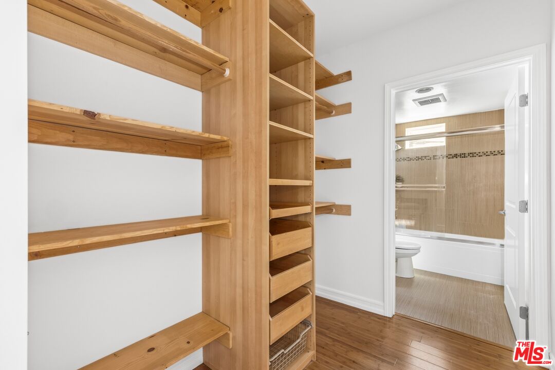 3509 Keystone Ave Unit: 101