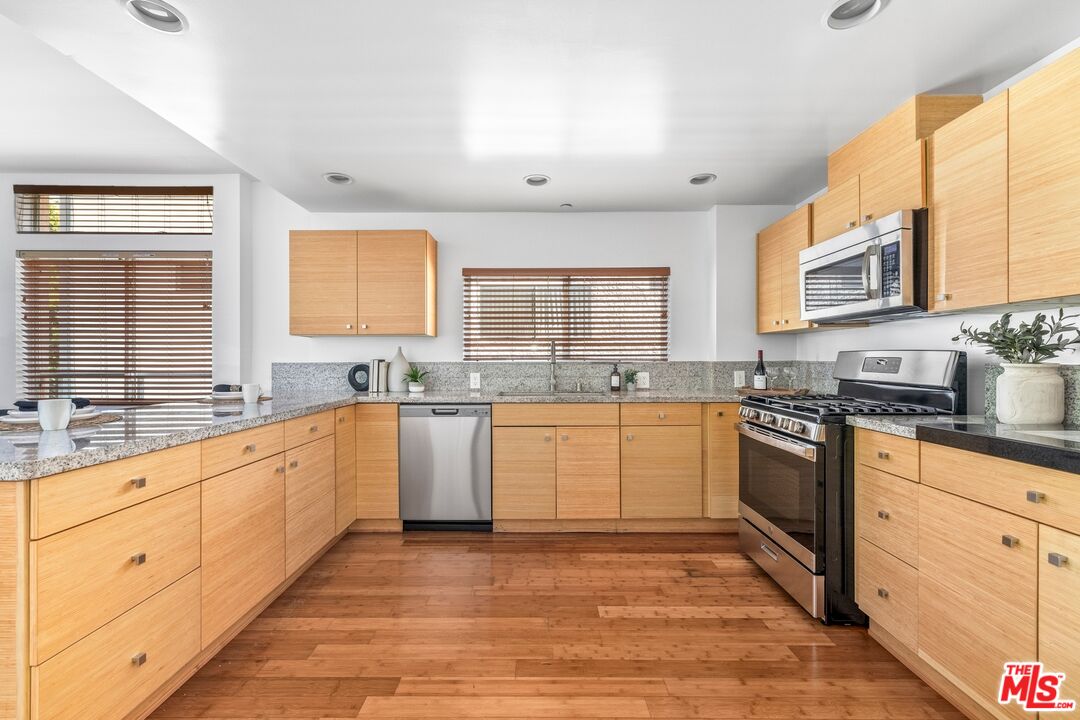 3509 Keystone Ave Unit: 101