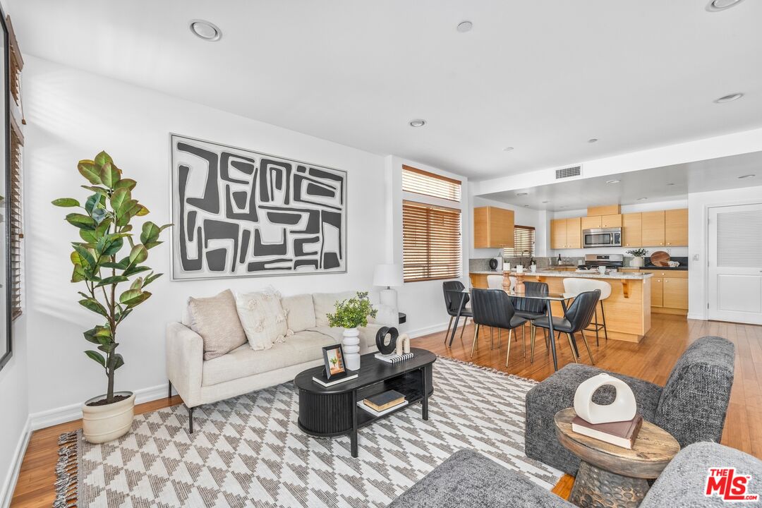 3509 Keystone Ave Unit: 101