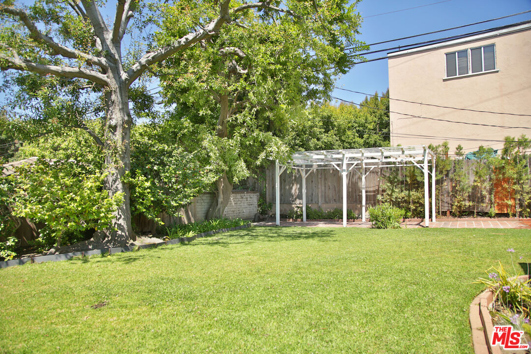 2963 Queensbury Dr