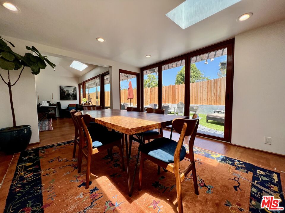 10327 Lorenzo Dr