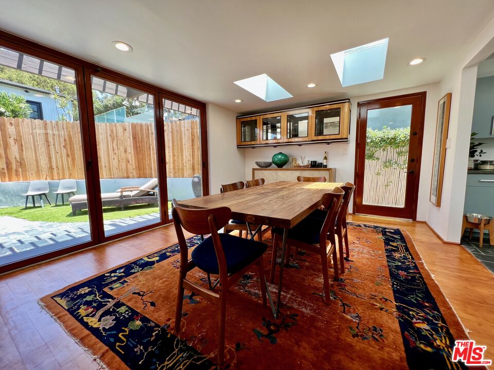 10327 Lorenzo Dr
