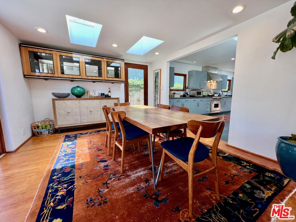 10327 Lorenzo Dr