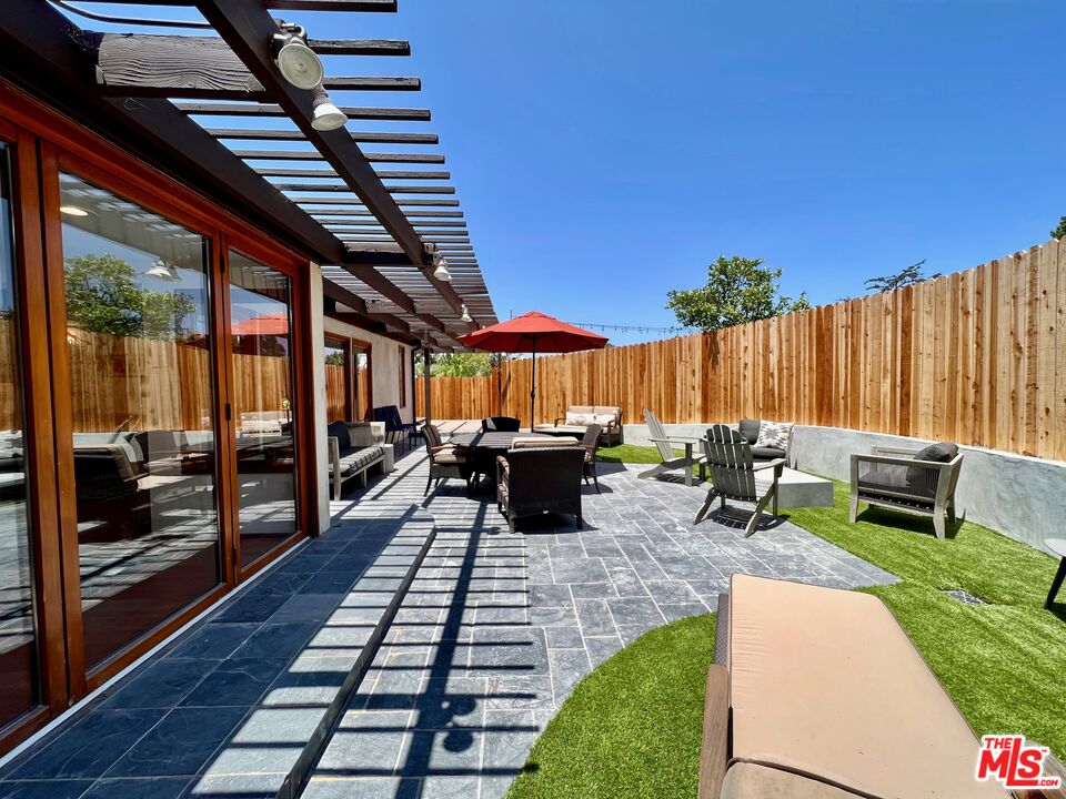 10327 Lorenzo Dr