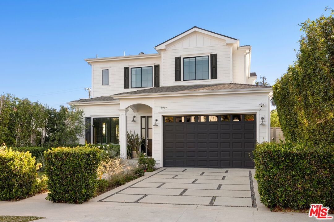 2217 Parnell Ave