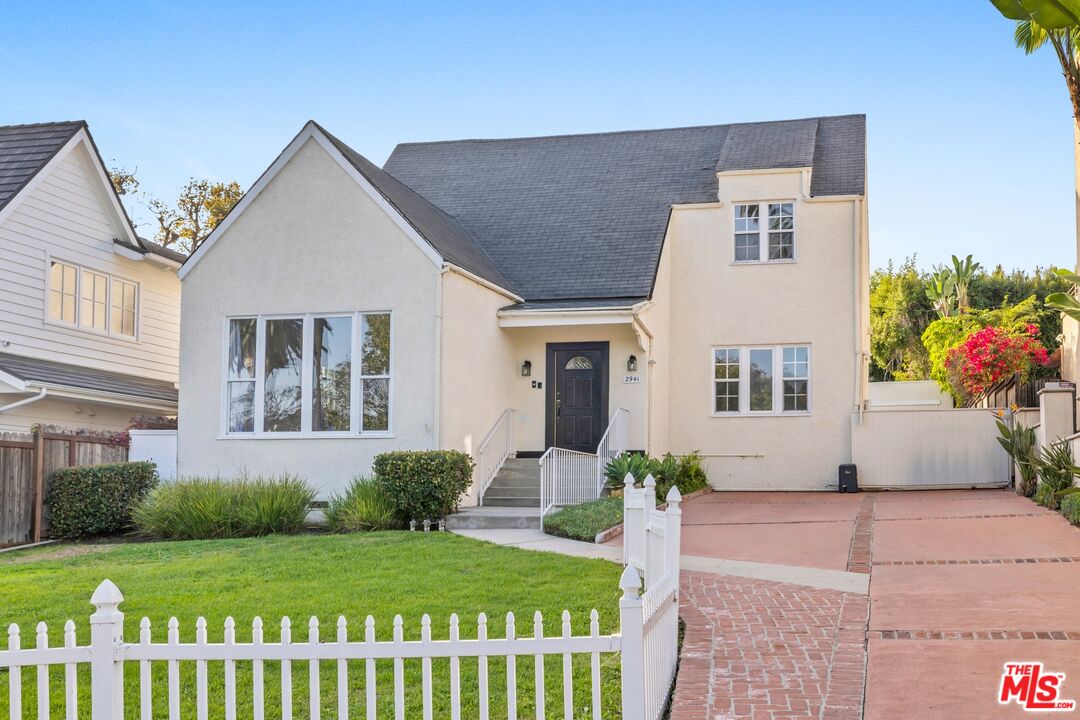 2941 Motor Ave