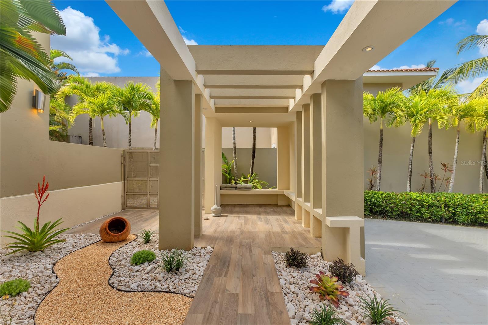 Dorado St. DORADO BEACH EAST ##286