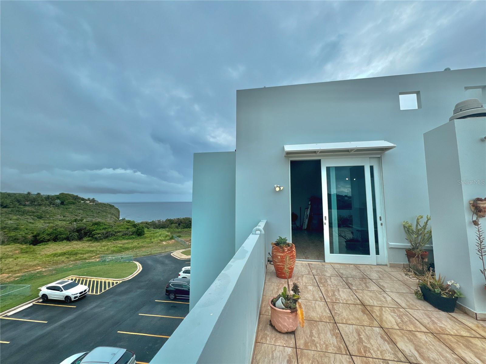 SAN JOSE ST. COND. PARAISO DEL ATLANTICO #APT. PH 7113