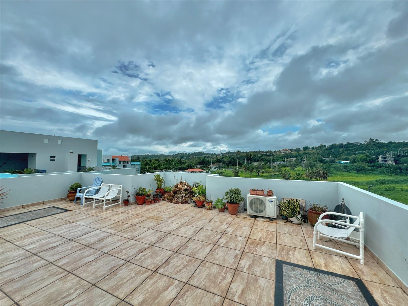 SAN JOSE ST. COND. PARAISO DEL ATLANTICO #APT. PH 7113