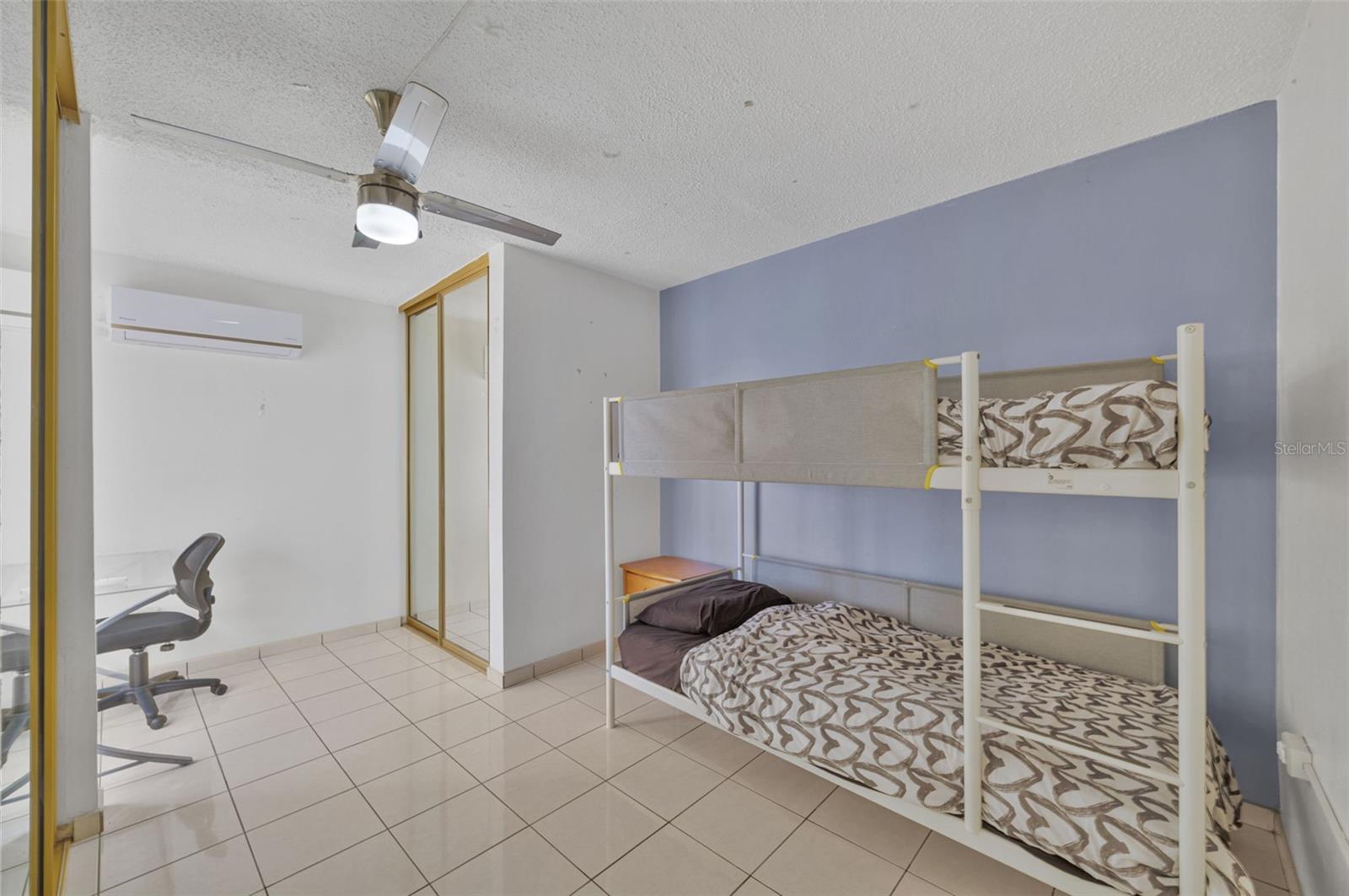 SARAGOZA ST. URB. VILLA ESPAÑA #D-84