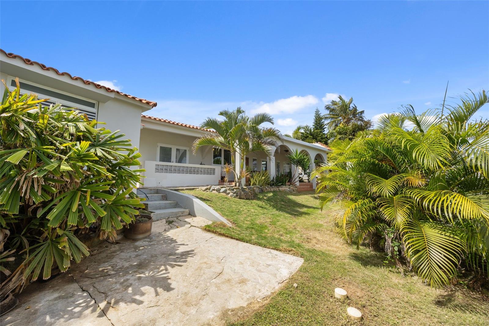 KENNEDY ST. BO. MAMEYAL , , 006 #LOT 106