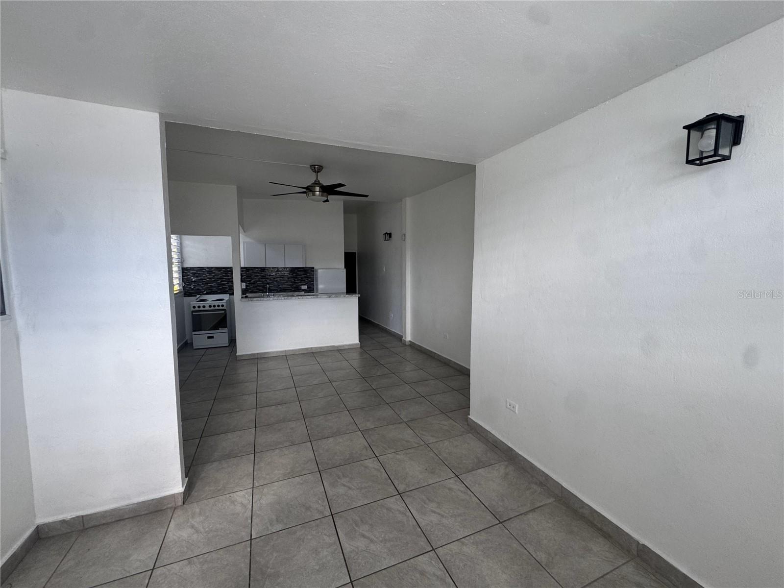 ACUARIO ST. LOS ANGELES APT. #2 ##54
