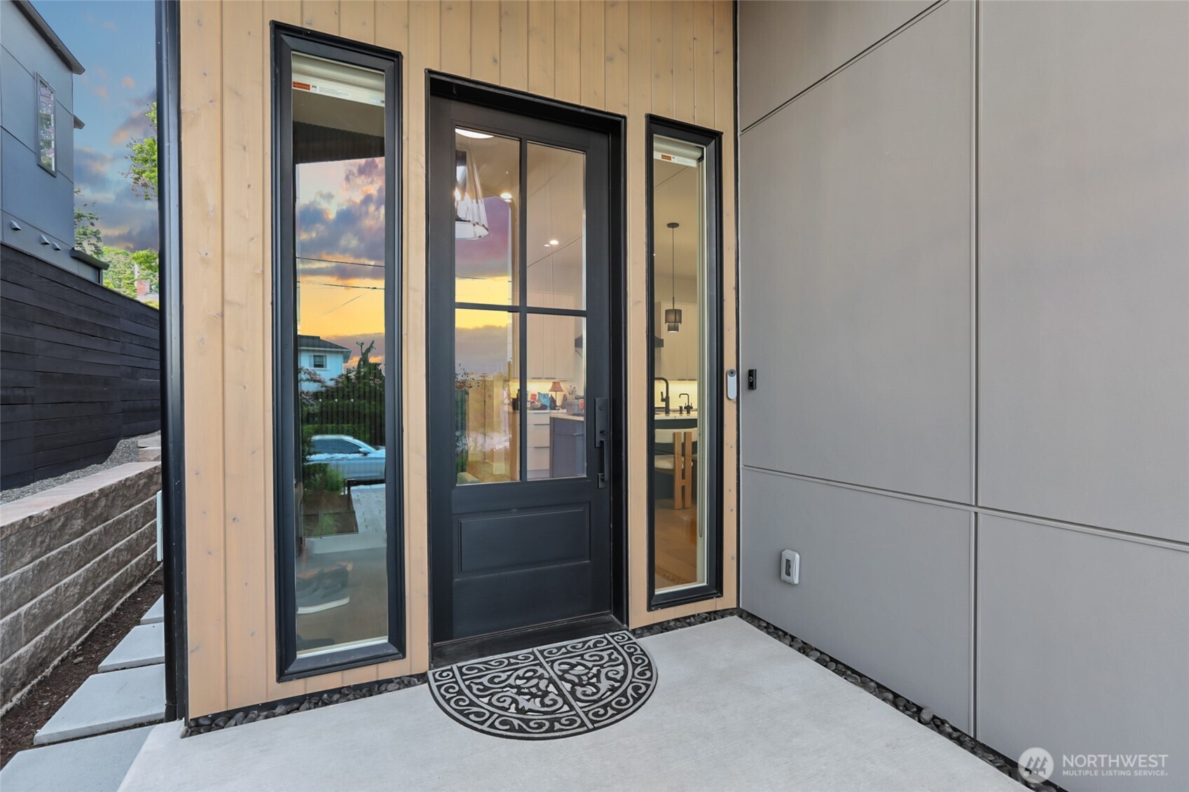 246 5th Avenue W