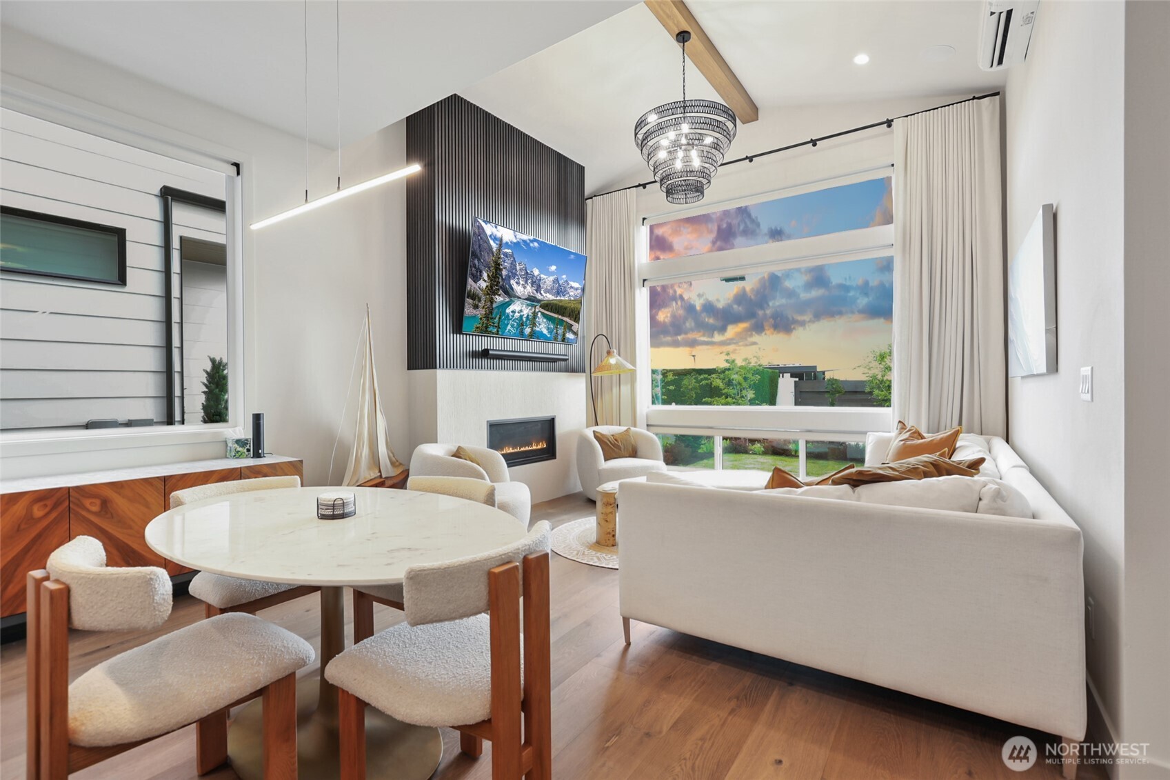 246 5th Avenue W