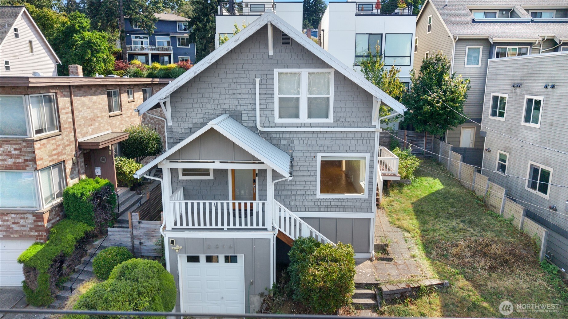 2816 4th Avenue W