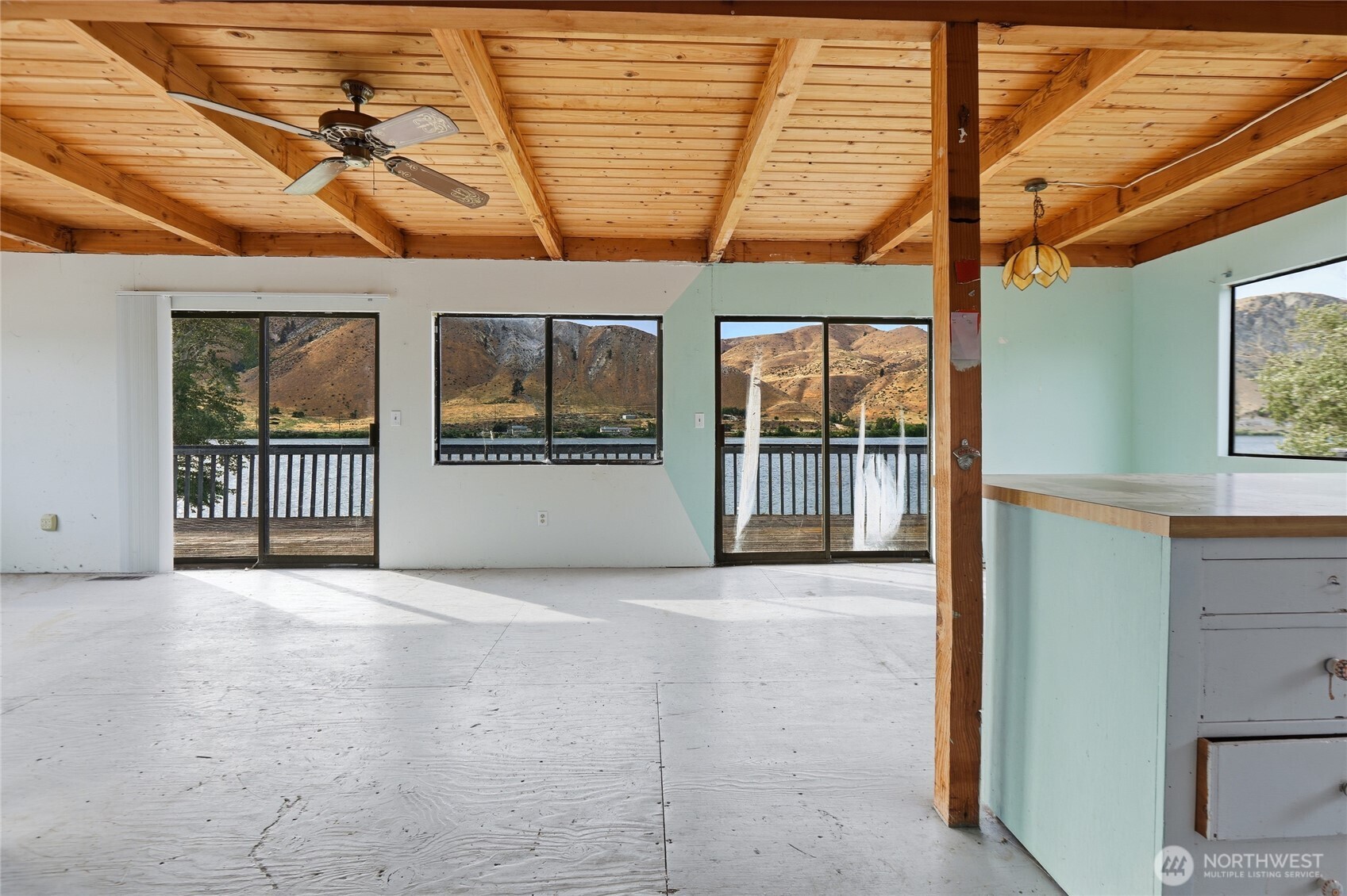 513 Riverview Drive