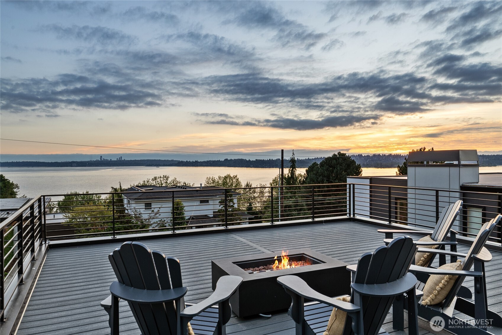 246 5th Avenue W