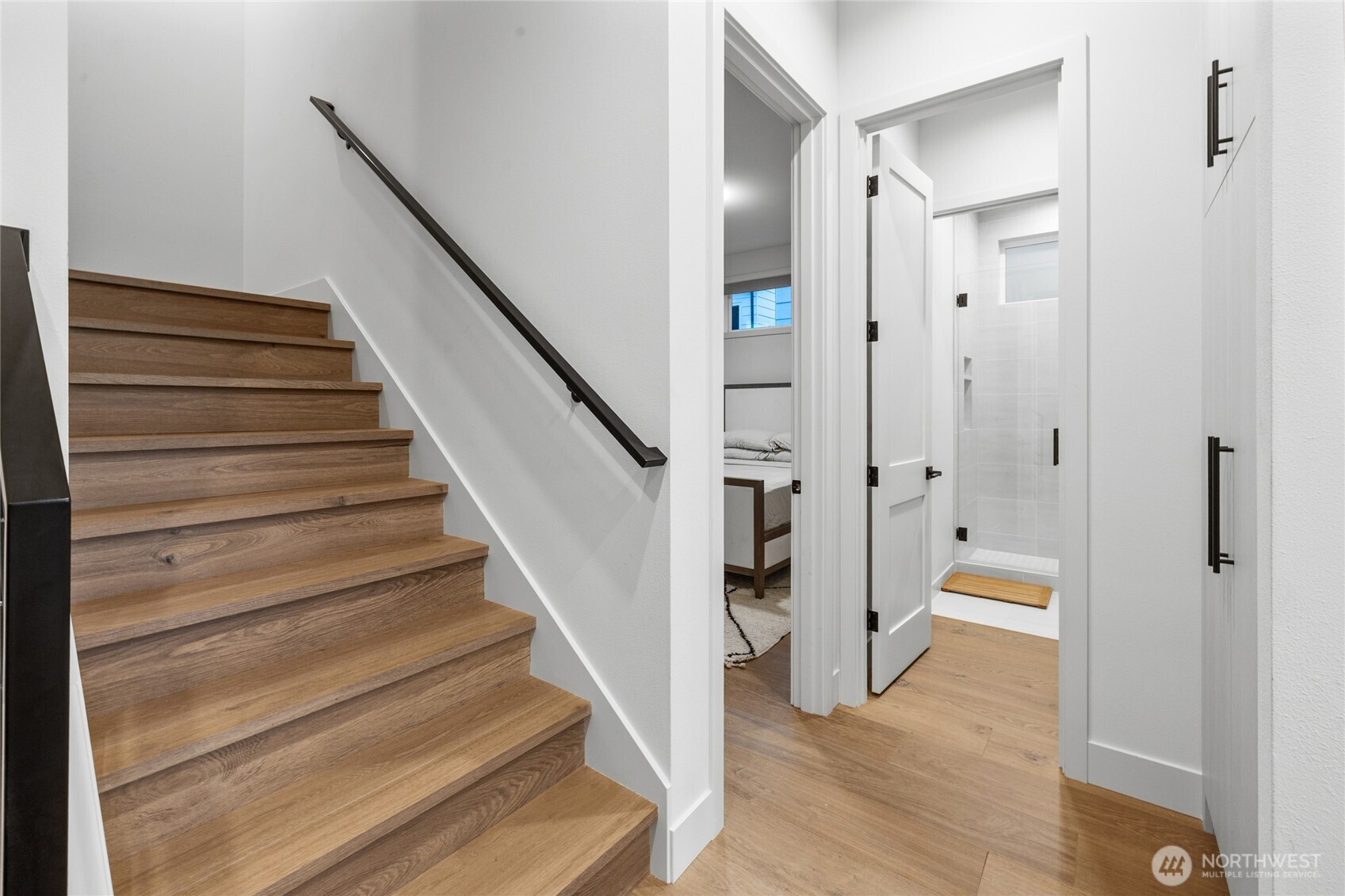 246 5th Avenue W