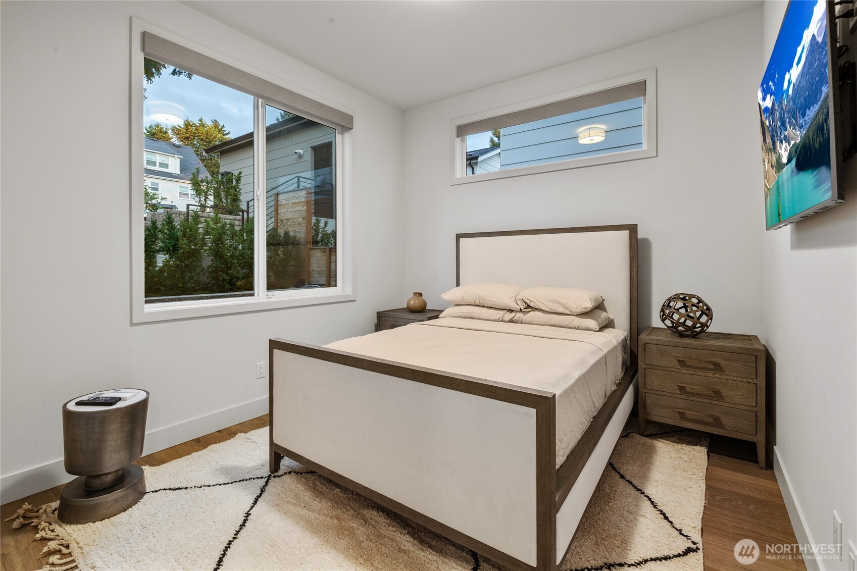 246 5th Avenue W