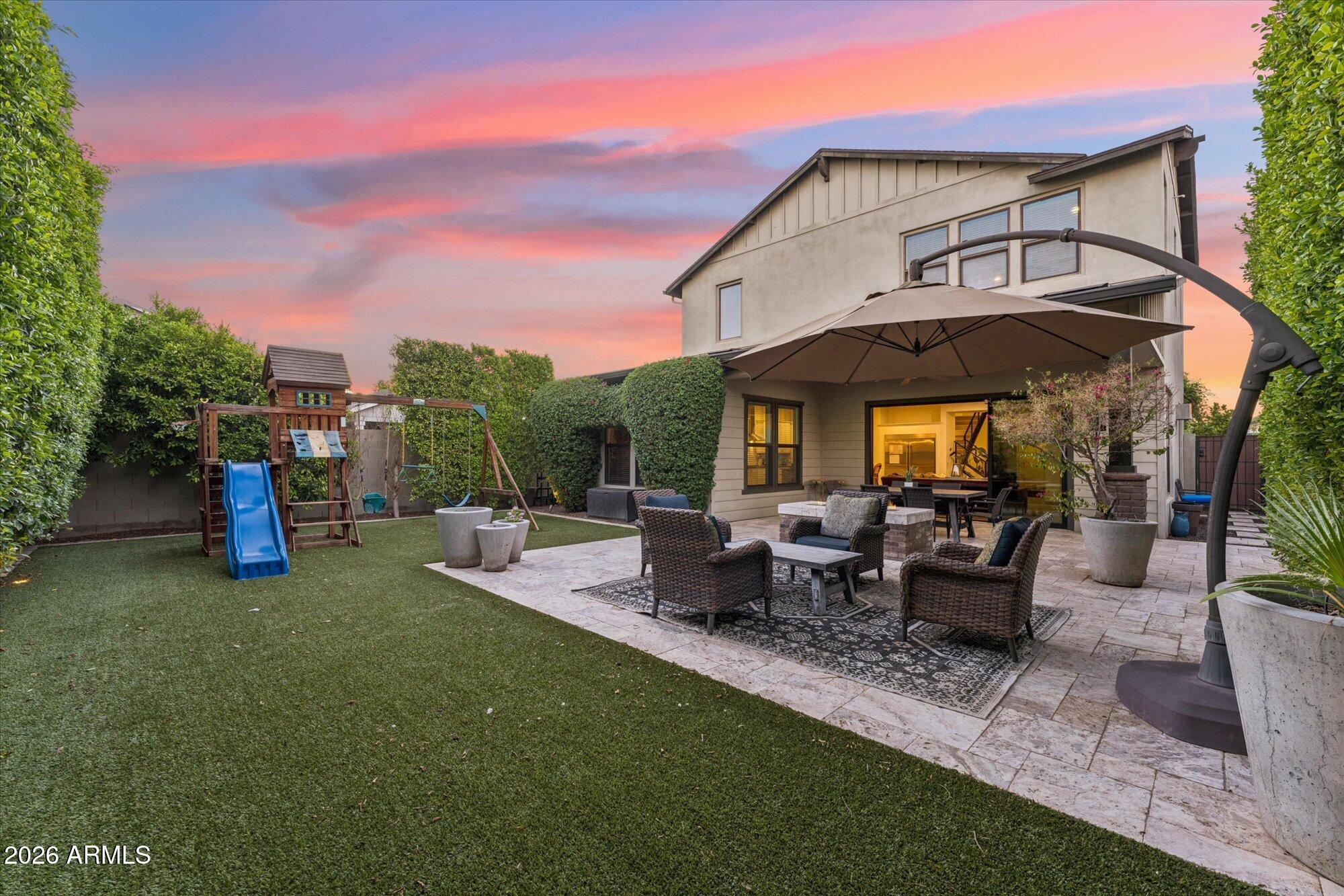 3829 E CRITTENDEN Lane