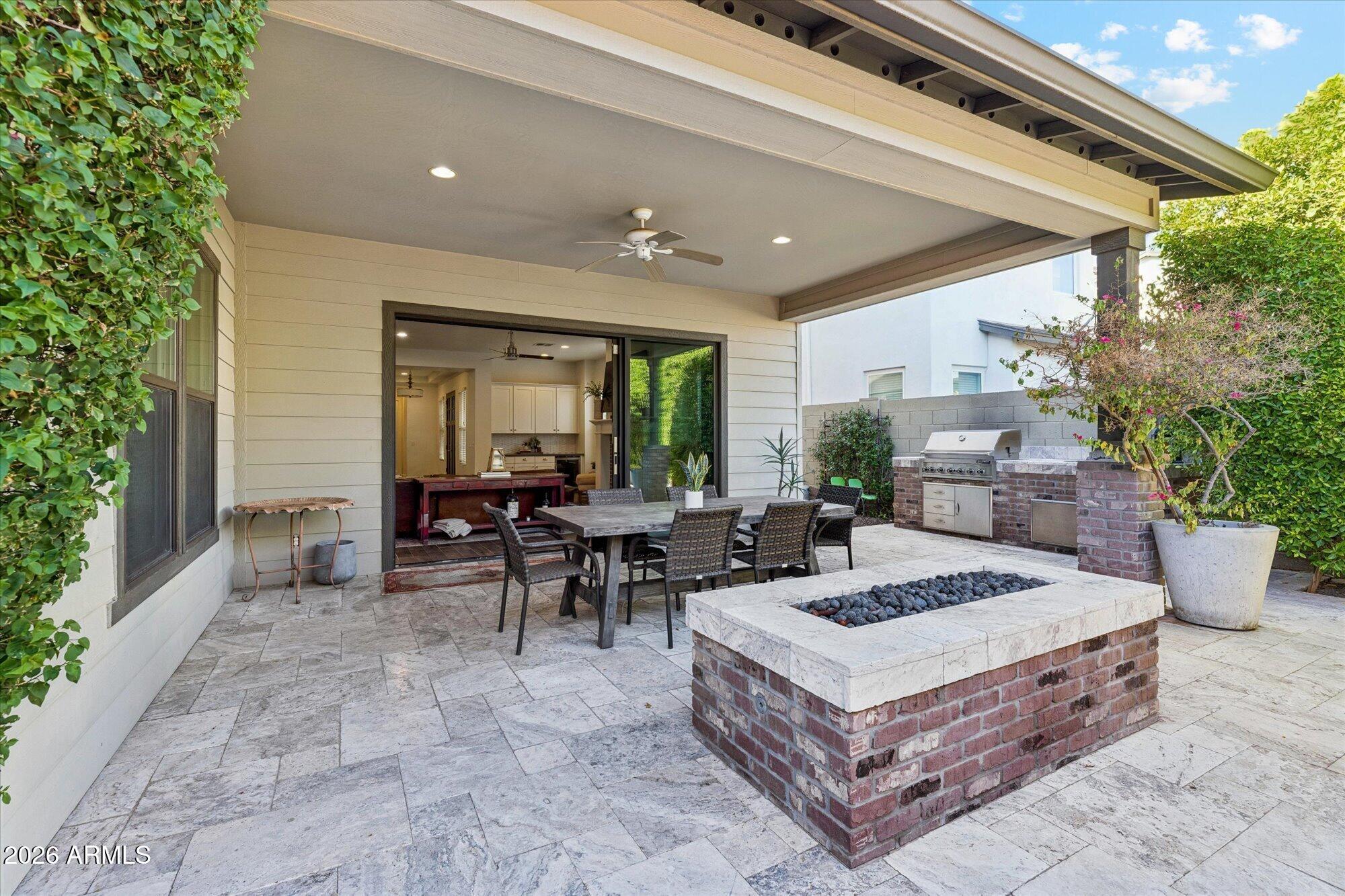 3829 E CRITTENDEN Lane
