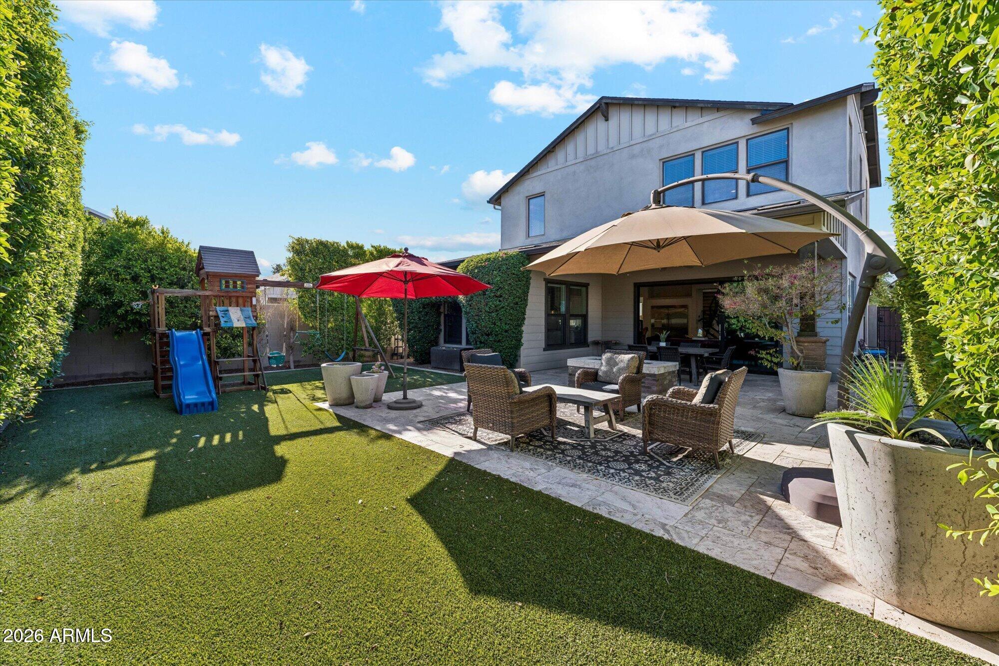 3829 E CRITTENDEN Lane