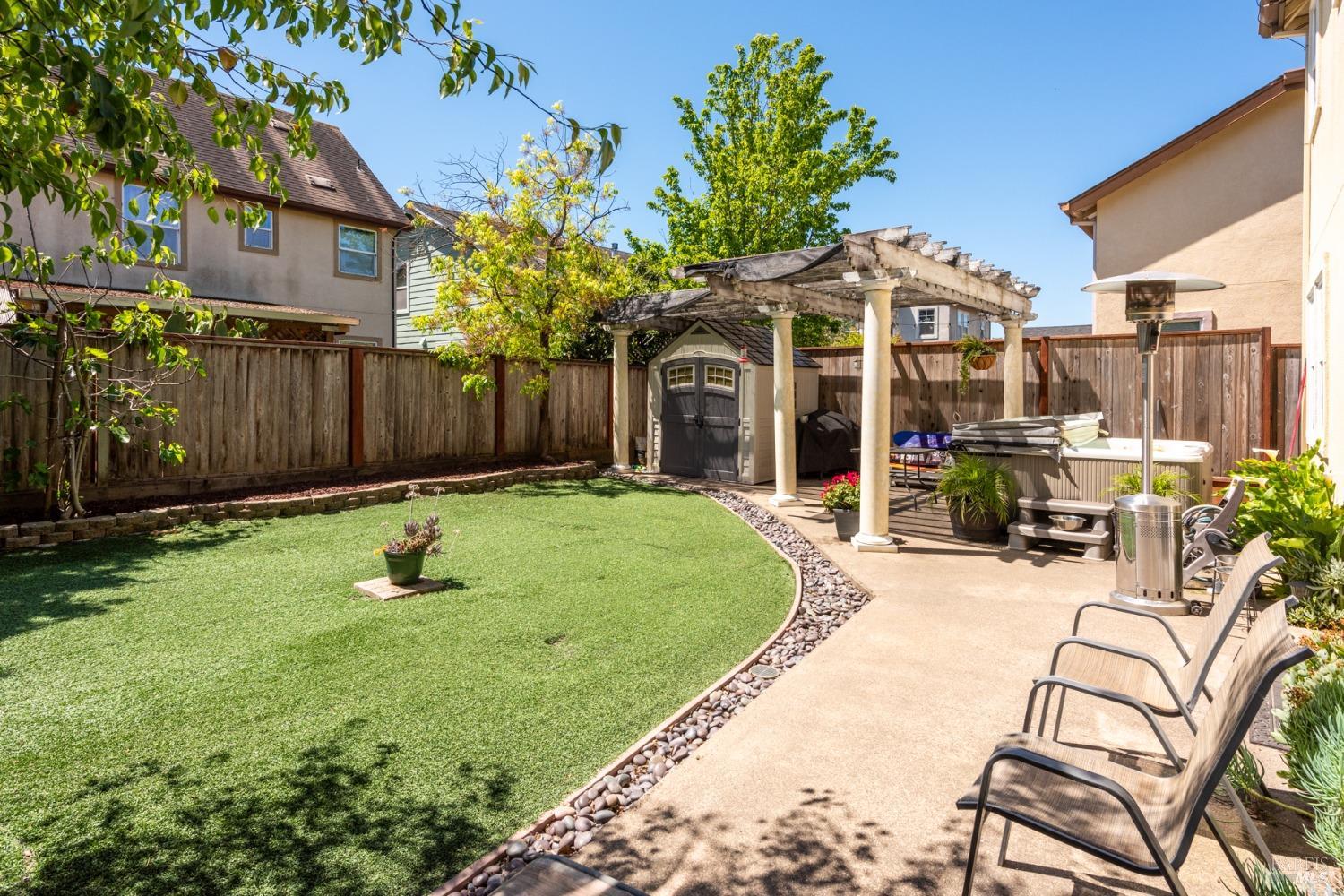 2724 Ironstone Circle